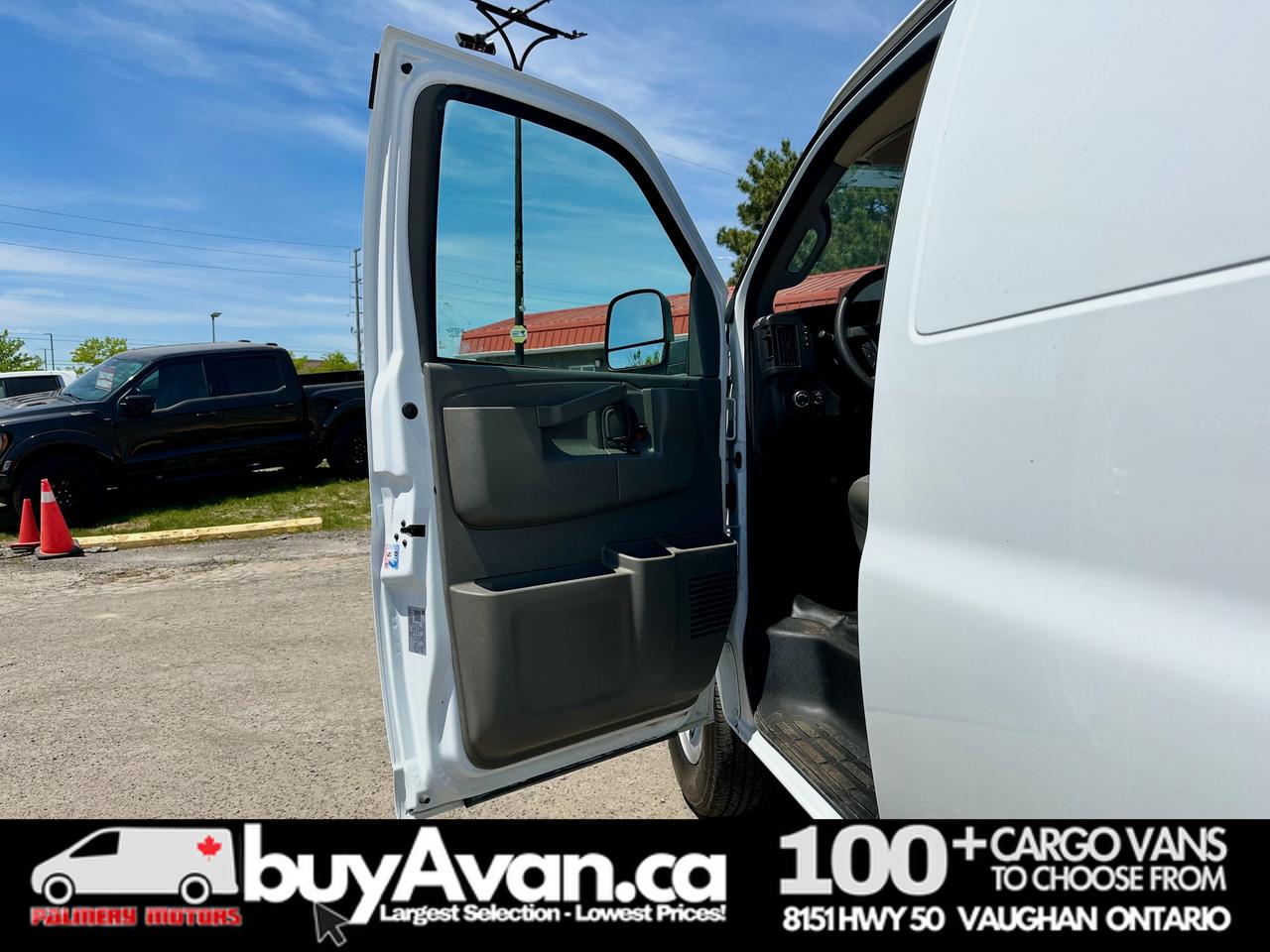 2025 Chevrolet Express 2500 Express 2500 + Divider No Windows Photo