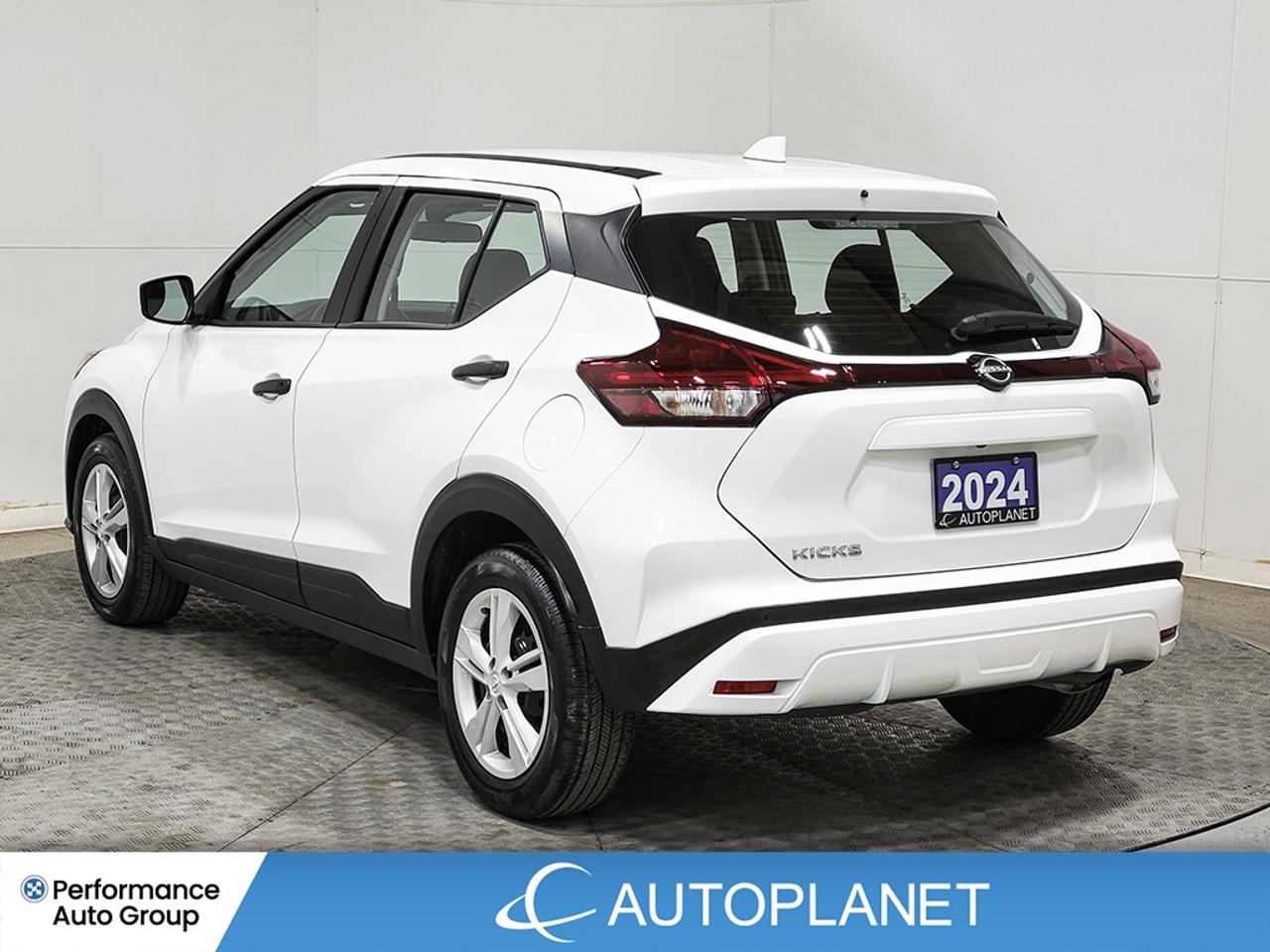 2024 Nissan Kicks S, Apple CarPlay, Back Up Cam, Bluetooth! Photo