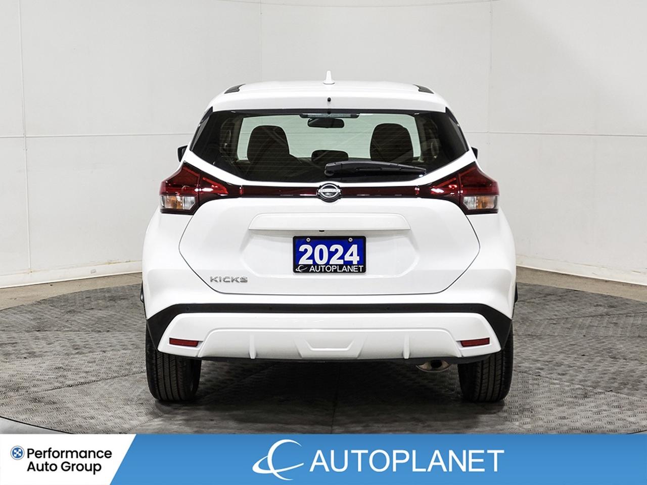 2024 Nissan Kicks S, Apple CarPlay, Back Up Cam, Bluetooth! Photo