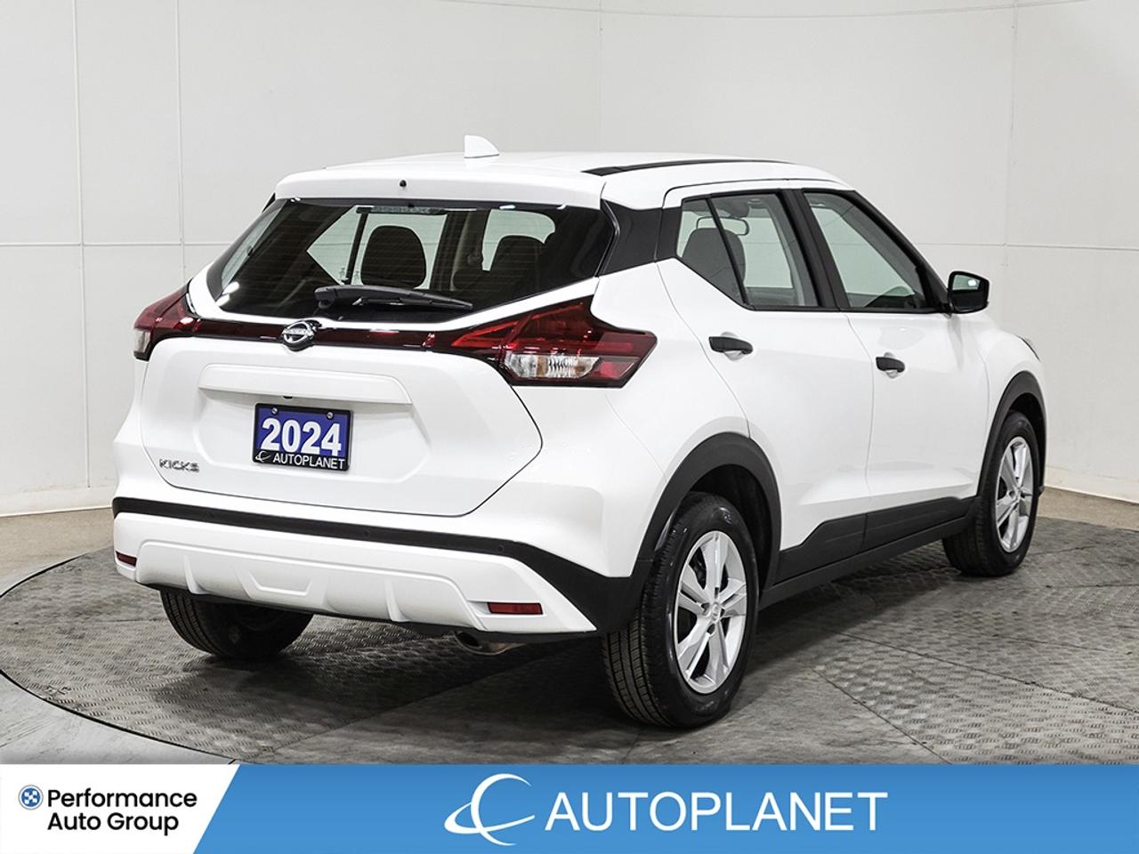 2024 Nissan Kicks S, Apple CarPlay, Back Up Cam, Bluetooth! Photo