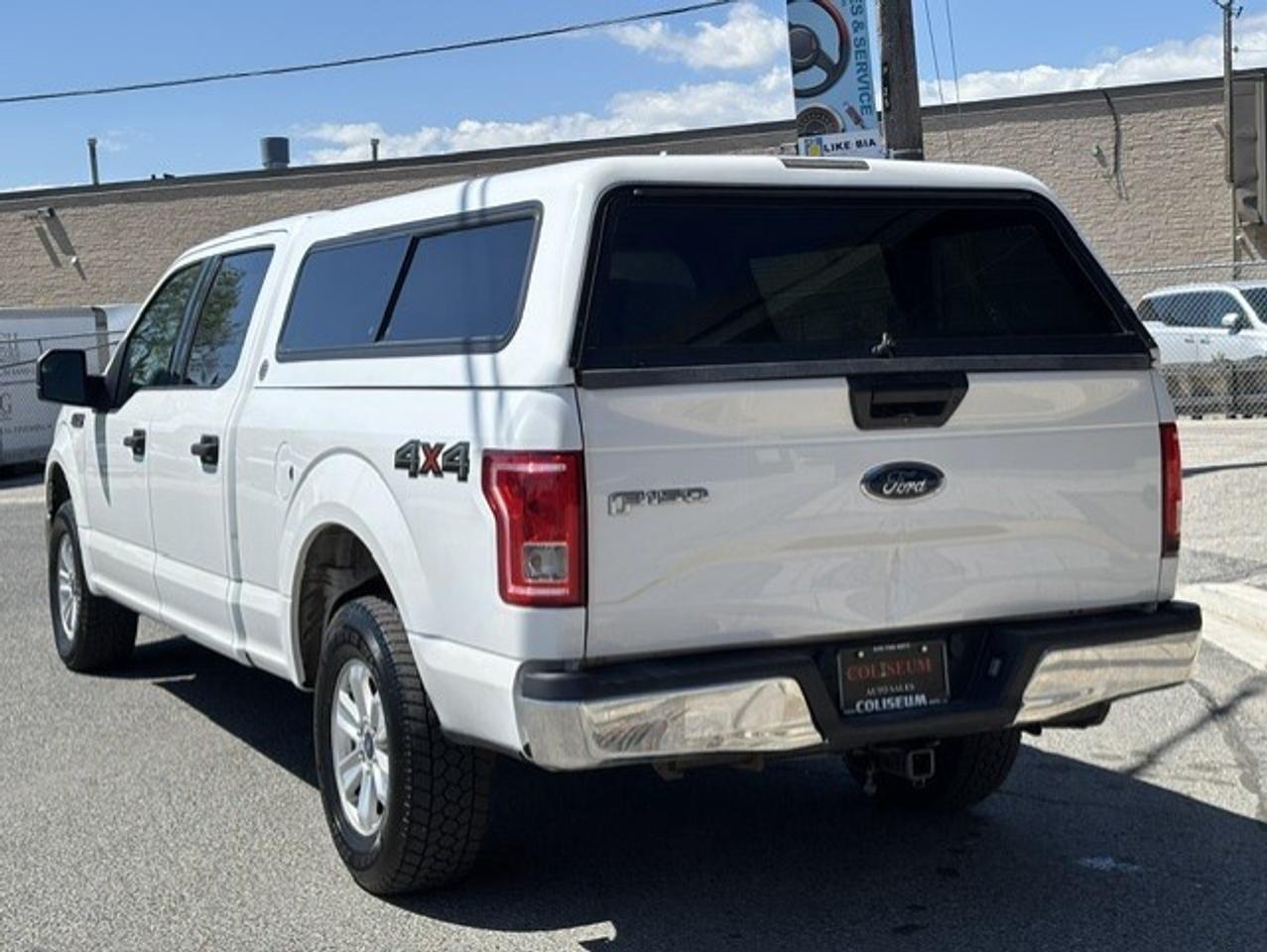 2017 Ford F-150 XLT 4WD SUPER CREW-CAMERA-CAP-NEW TIRES-CERTIFIED! Photo3