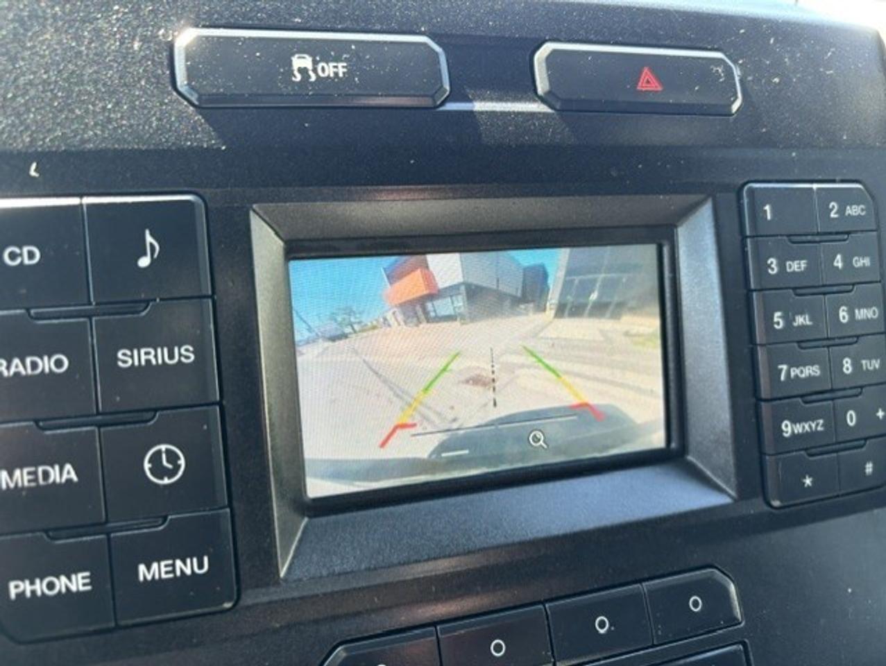 2017 Ford F-150 XLT 4WD SUPER CREW-CAMERA-CAP-NEW TIRES-CERTIFIED! Photo
