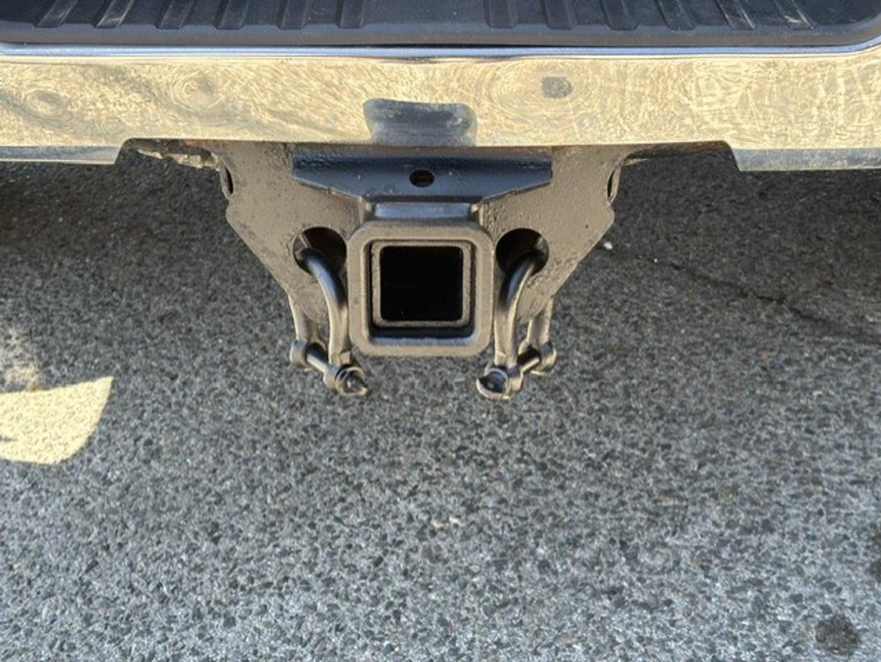 2015 Chevrolet SILVERADO 2500HD 4X4 **6.6L DURAMAX DIESEL-CREW CAB-SHORT BOX** Photo