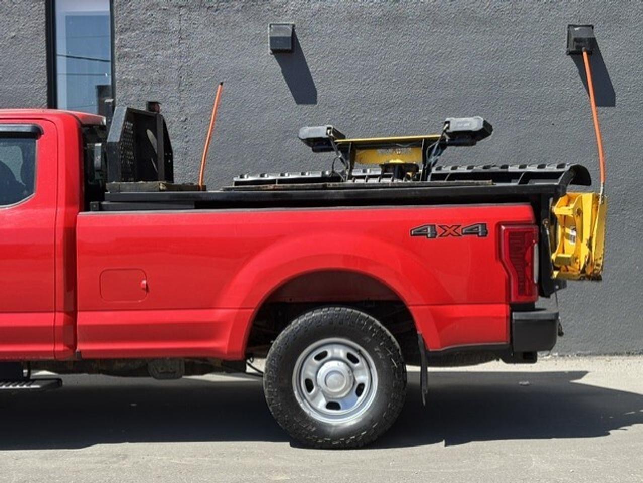 2017 Ford F-350 4WD **SNOW WAY V PLOW-SUPER CAB LONG BOX-1 OWNER** Photo
