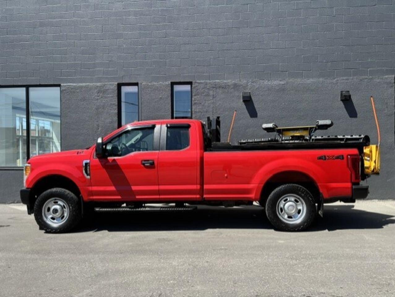 2017 Ford F-350 4WD **SNOW WAY V PLOW-SUPER CAB LONG BOX-1 OWNER** Photo