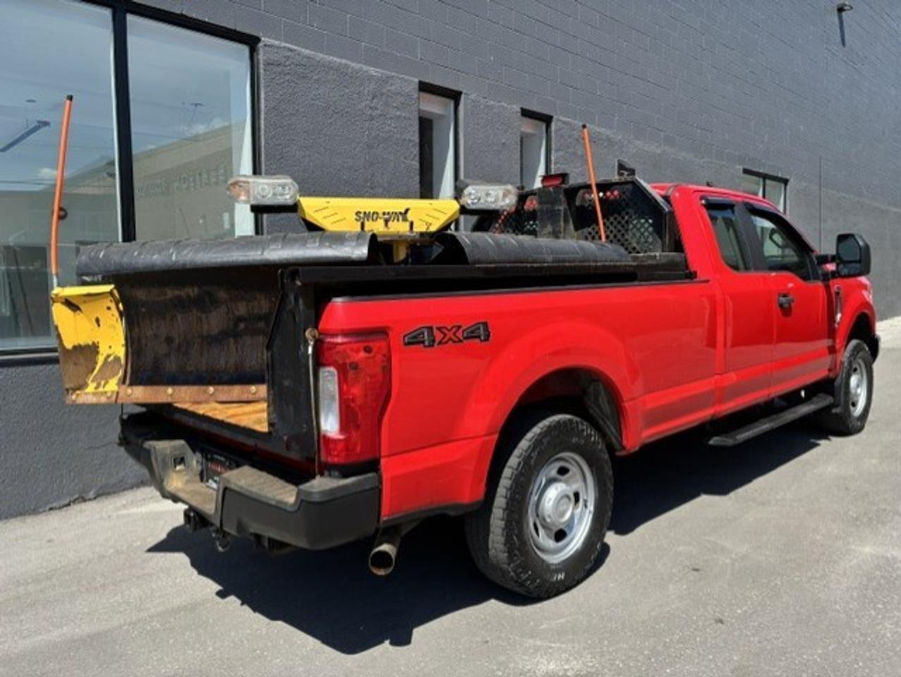 2017 Ford F-350 4WD **SNOW WAY V PLOW-SUPER CAB LONG BOX-1 OWNER** Photo