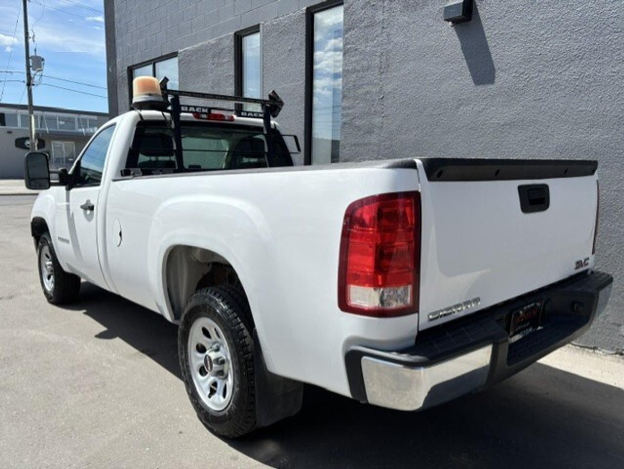 2009 GMC Sierra 1500 **ONLY 68,000KM-1 OWNER-REG CAB LONG BOX-4.8L V8** Photo3