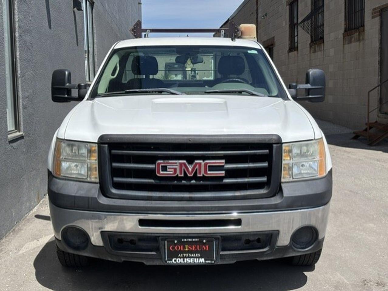 2009 GMC Sierra 1500 **ONLY 68,000KM-1 OWNER-REG CAB LONG BOX-4.8L V8** Photo