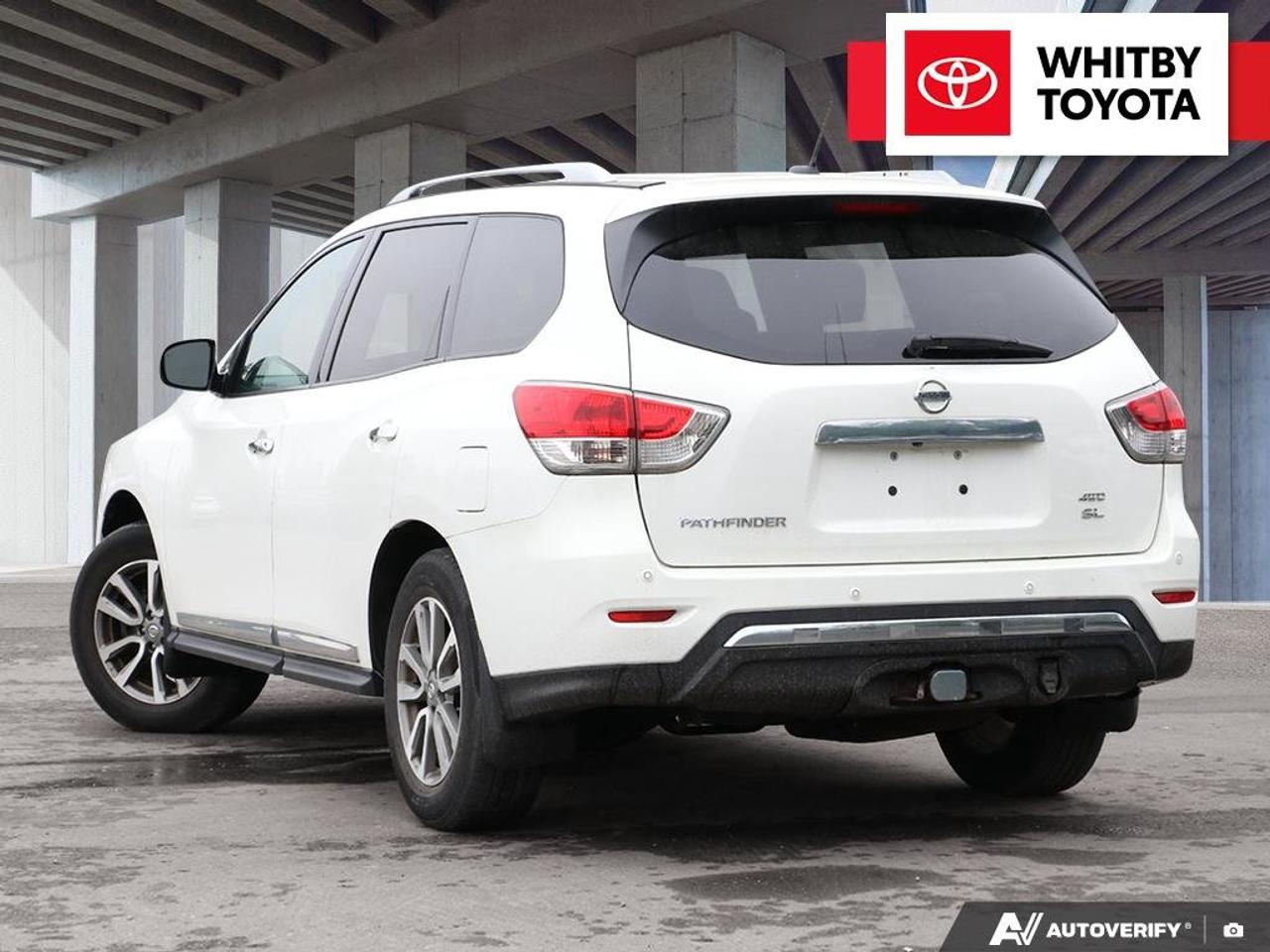 2014 Nissan Pathfinder S 3.5L Photo3