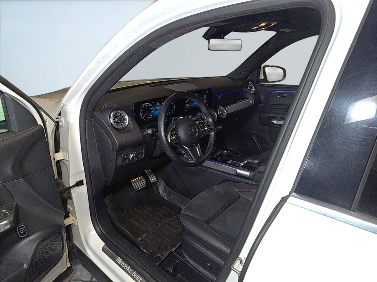 2023 Mercedes-Benz GLB 250 AMG Package 4MATIC   7-Passenger   Navigation Photo