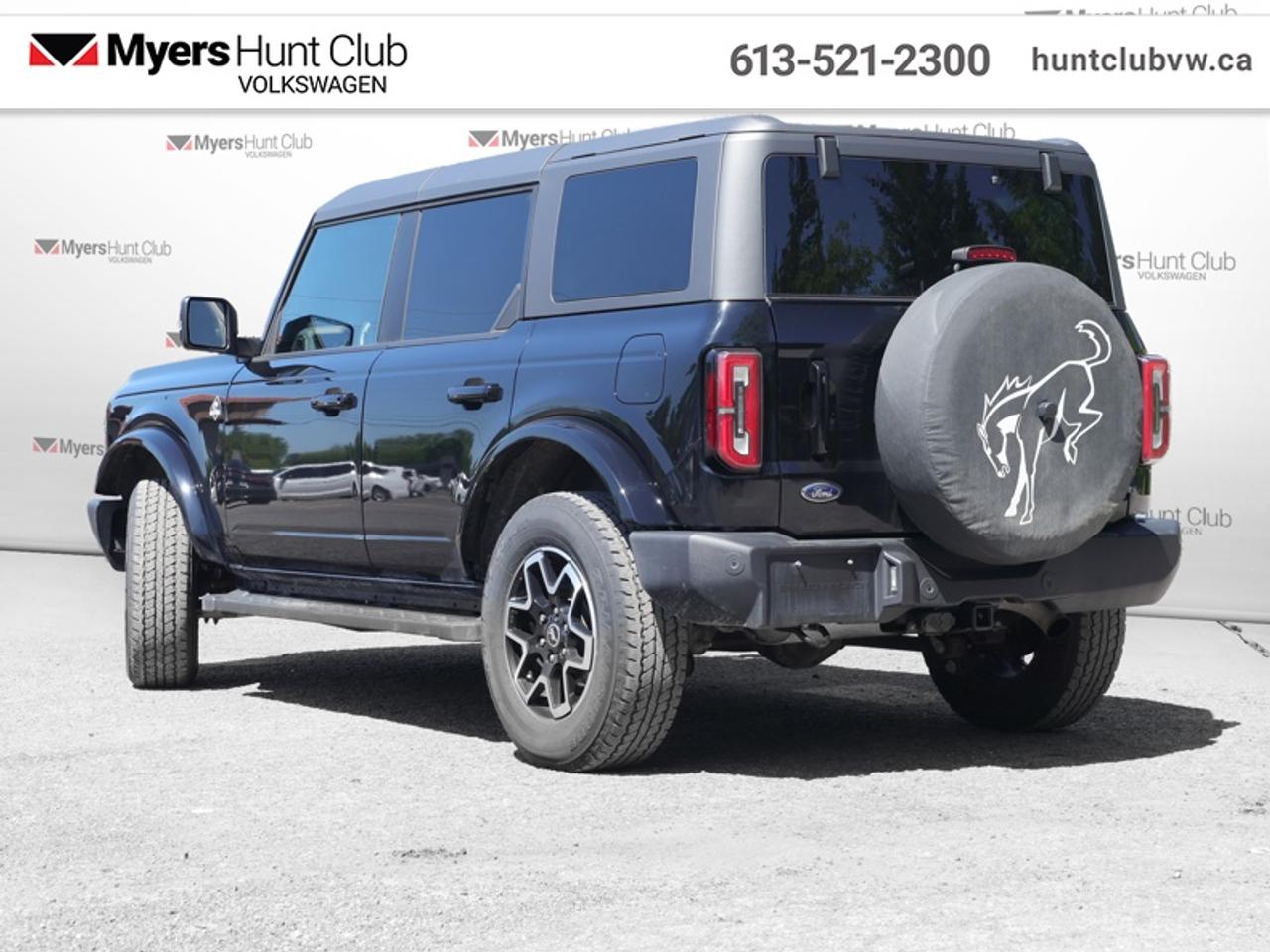2024 Ford Bronco Outer Banks Photo3