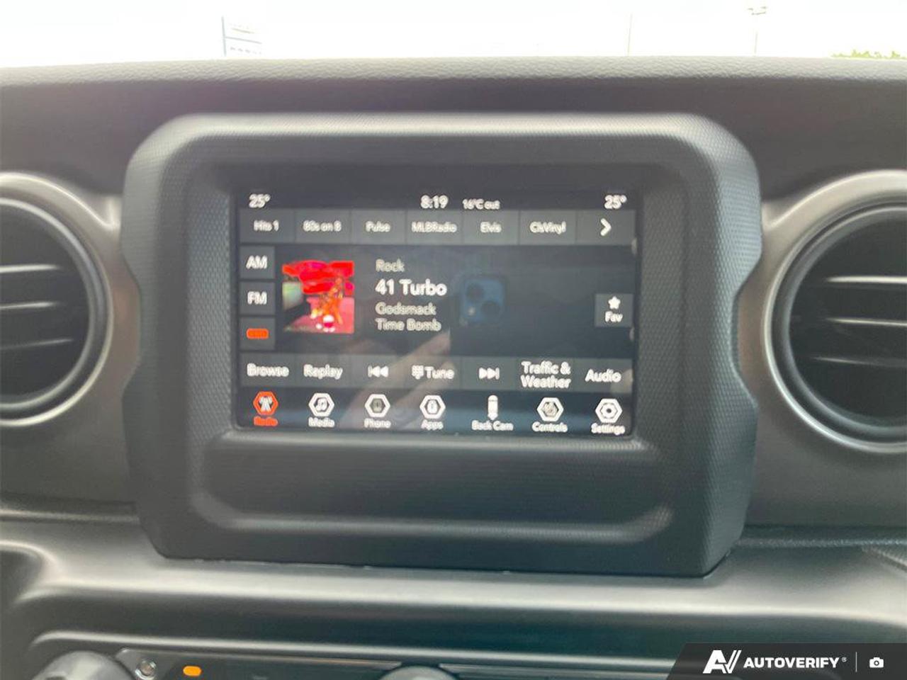 2021 Jeep Wrangler Unlimited Willys Photo