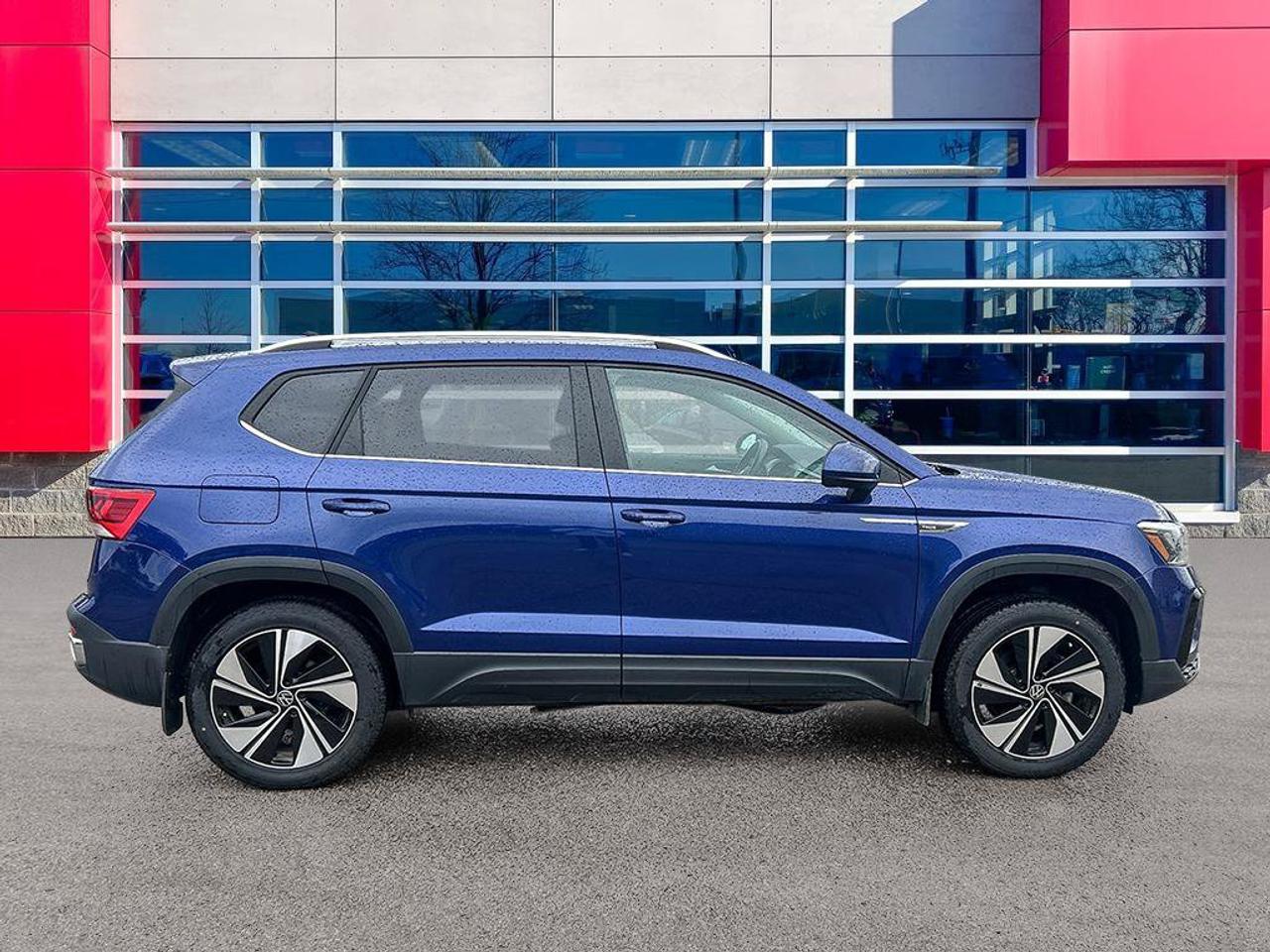 2024 Volkswagen Taos Comfortline | Clean CarFax | VW Service History | Massive Sunroof | Heated Seats & Steering Wheel | Photo