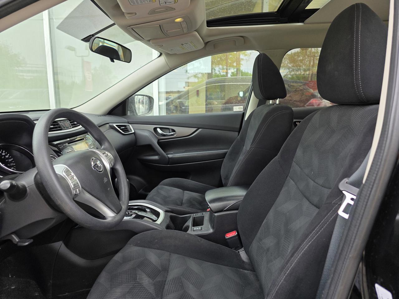 2014 Nissan Rogue SV | Divide N Hide Adjustable Floor |  Back-Up Camera | Bluetooth | Photo
