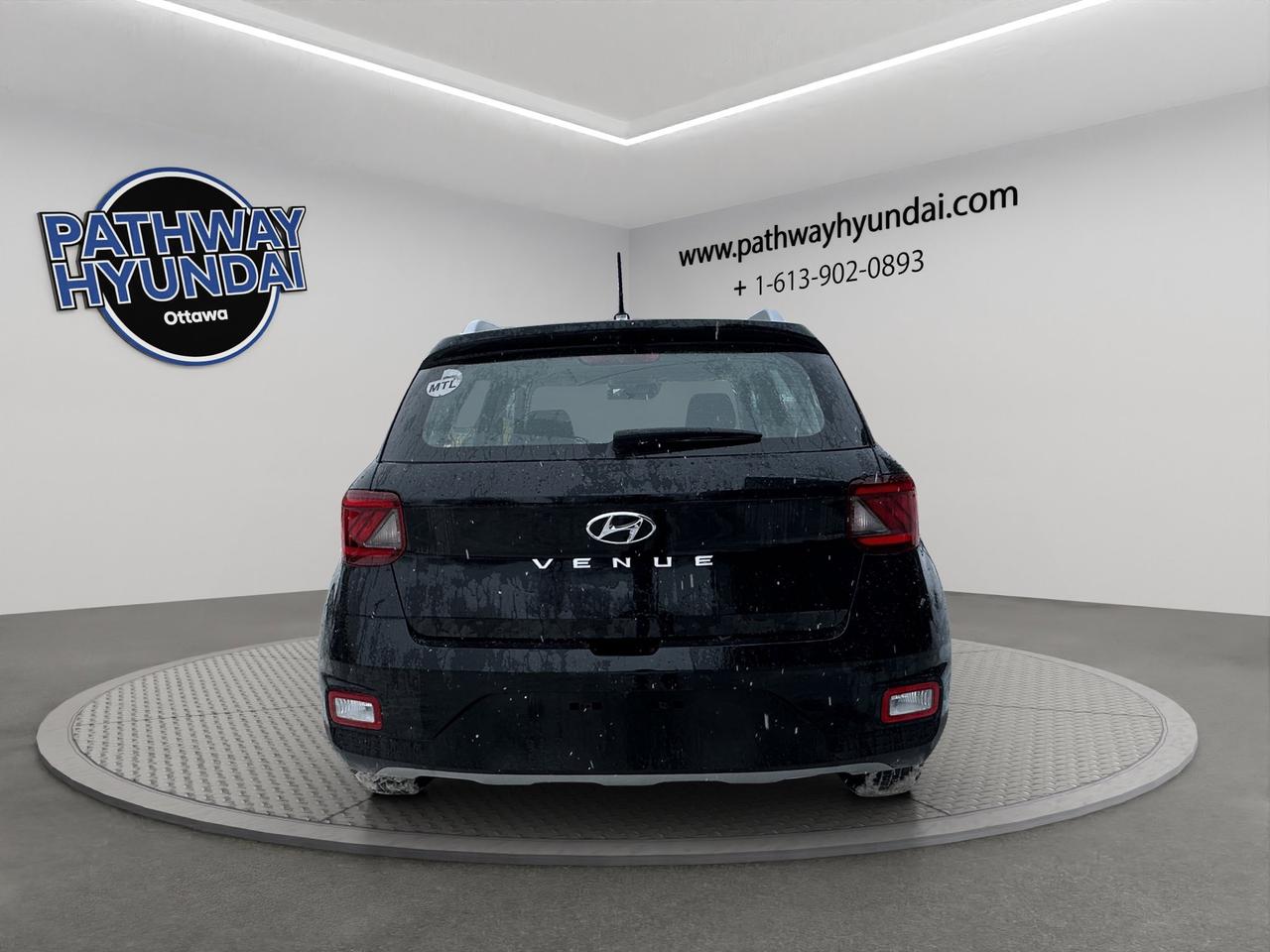 2026 Hyundai Venue PREFERRED Photo4