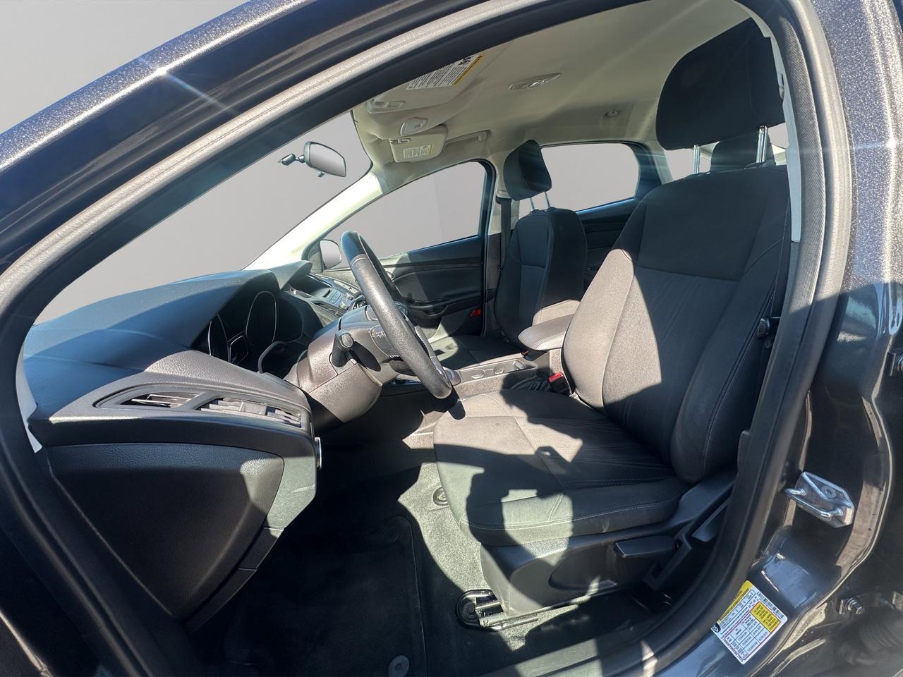2015 Ford Focus SEL | Reverse Cam | Heated Seats Photo