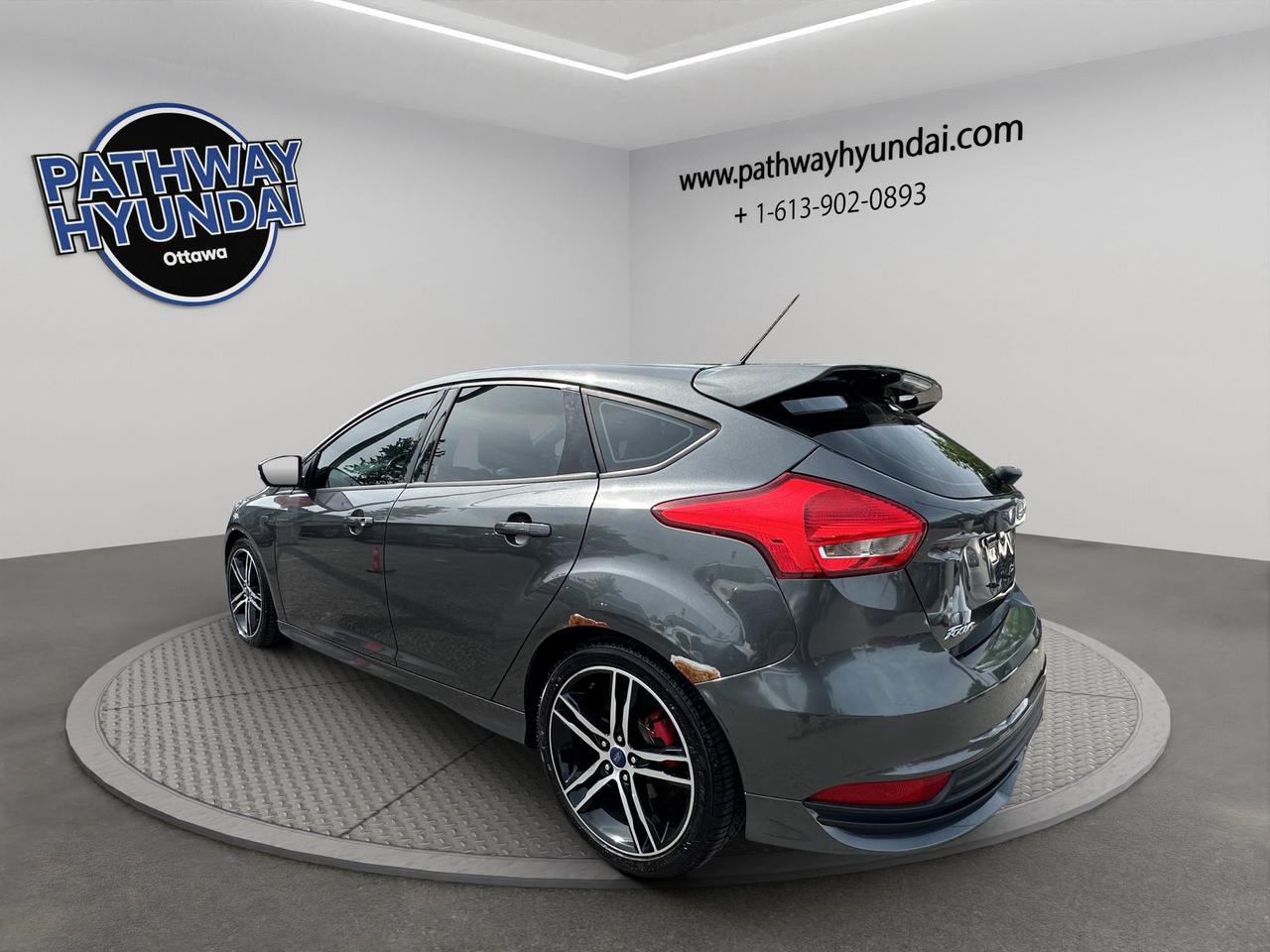 2018 Ford Focus ST | Reverse Cam | Heated Seats Photo