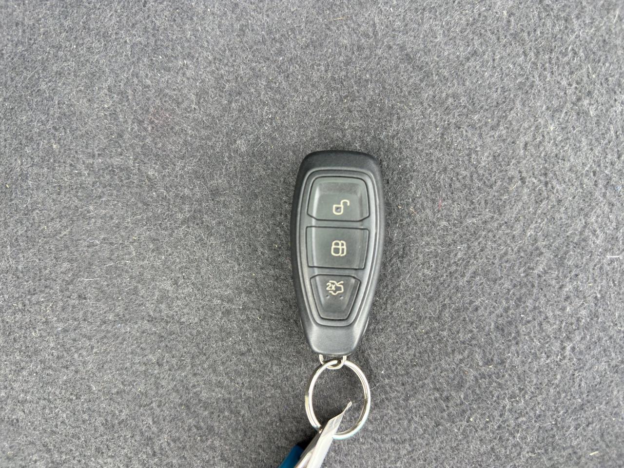 2018 Ford Focus ST | Reverse Cam | Heated Seats Photo