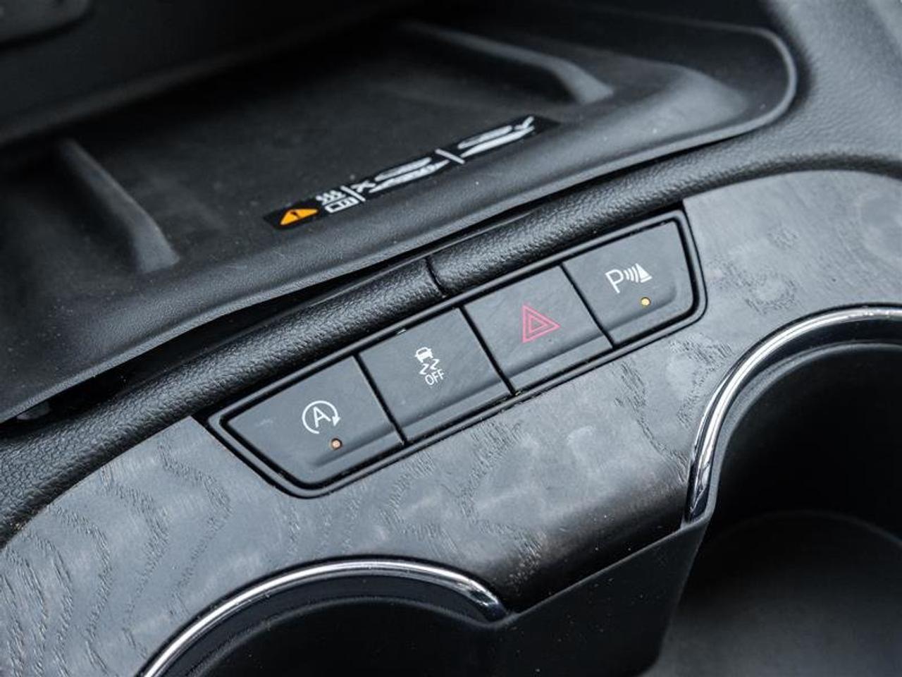 2022 GMC Acadia AWD DENALI Photo