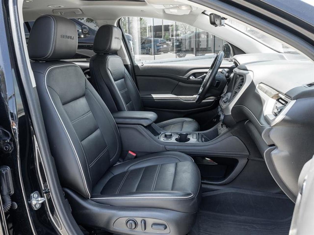 2022 GMC Acadia AWD DENALI Photo