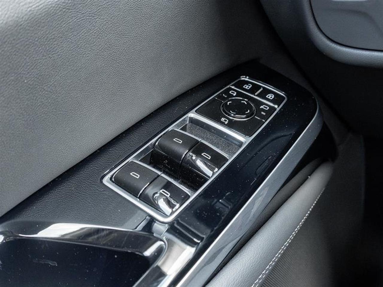 2026 Cadillac Escalade LUXURY Photo