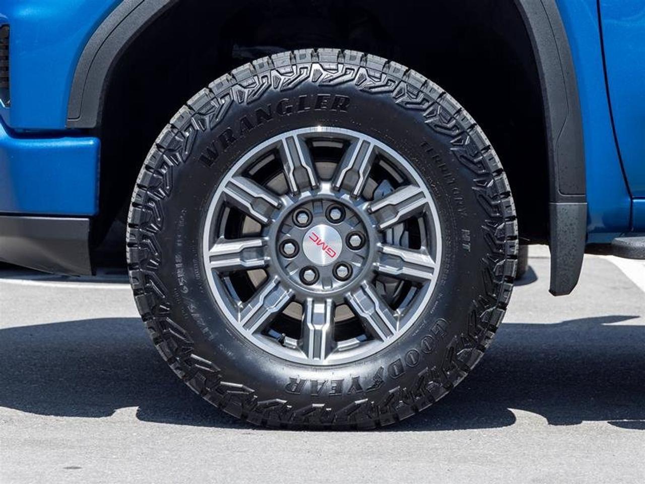 2024 GMC Sierra 1500 Crew Cab Short Box 4-Wheel Drive AT4 Photo