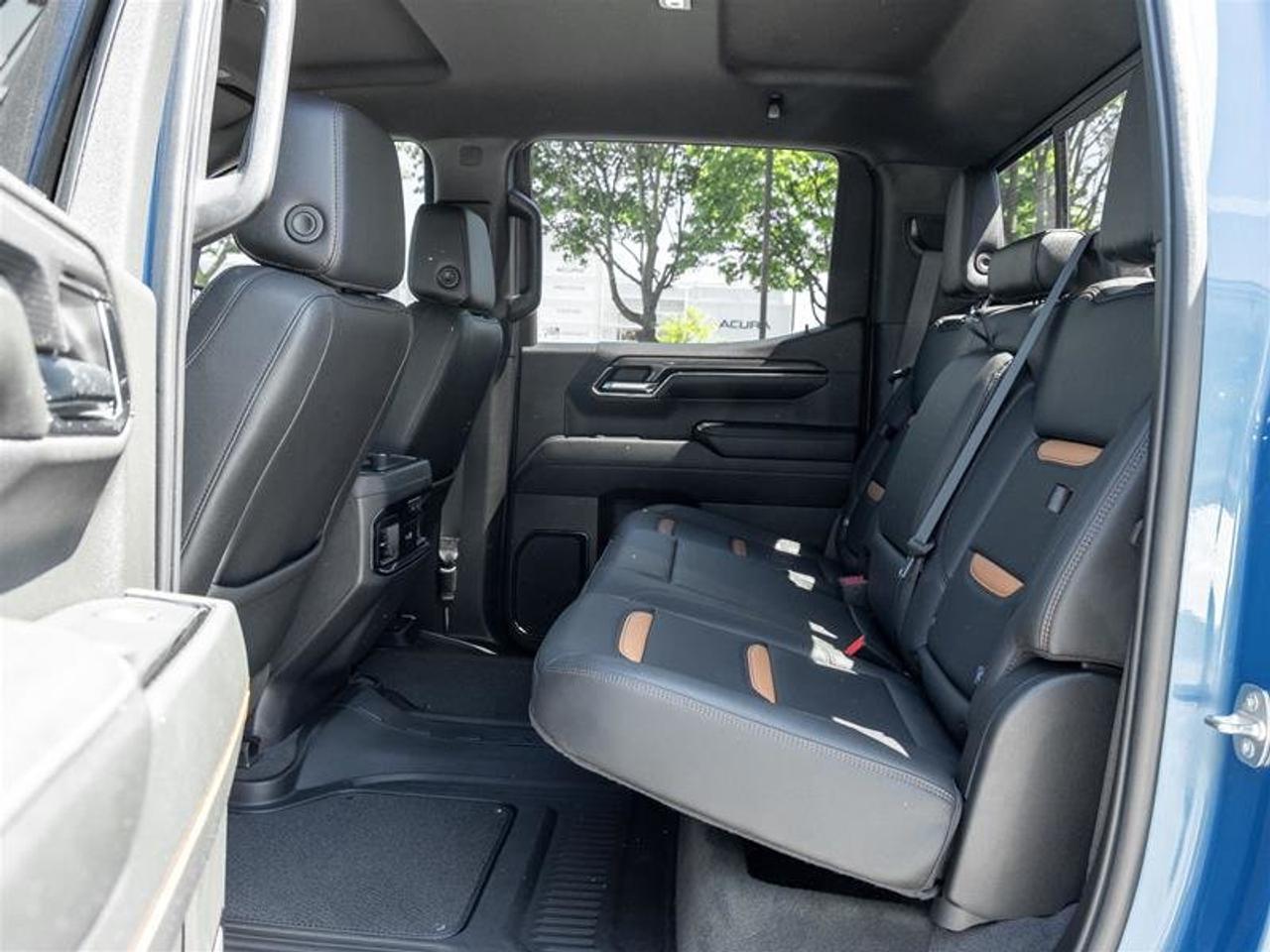 2024 GMC Sierra 1500 Crew Cab Short Box 4-Wheel Drive AT4 Photo