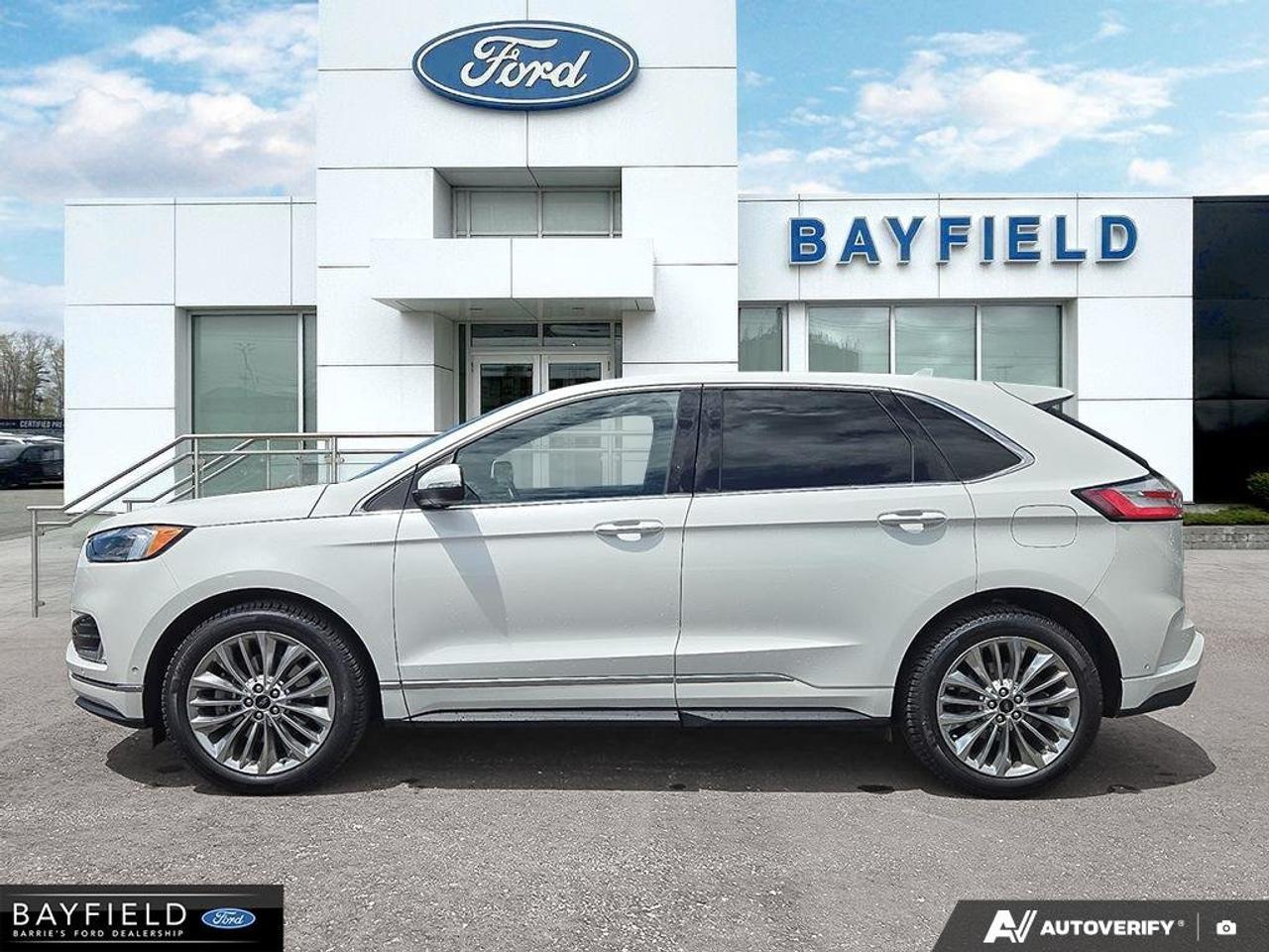 2020 Ford Edge Titanium Photo2