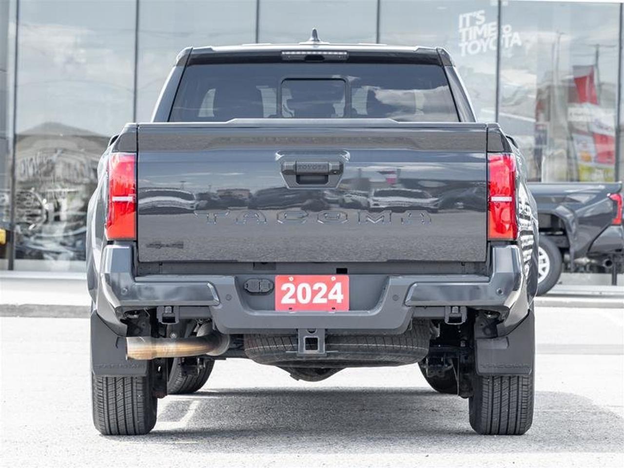 2024 Toyota Tacoma 4X4 Tacoma Double Cab at Sunroof | Navi | Backup Cam | JBL Audio | Wireless Charging | 4X4 Photo