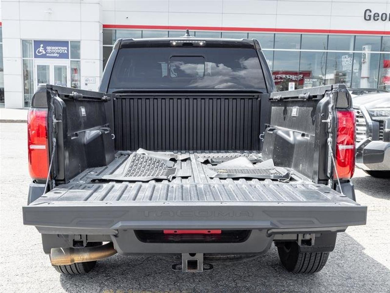 2024 Toyota Tacoma 4X4 Tacoma Double Cab at Sunroof | Navi | Backup Cam | JBL Audio | Wireless Charging | 4X4 Photo