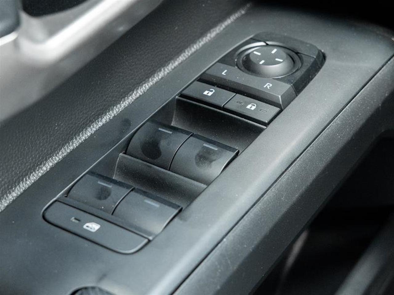 2024 Toyota Tacoma 4X4 Tacoma Double Cab at Sunroof | Navi | Backup Cam | JBL Audio | Wireless Charging | 4X4 Photo