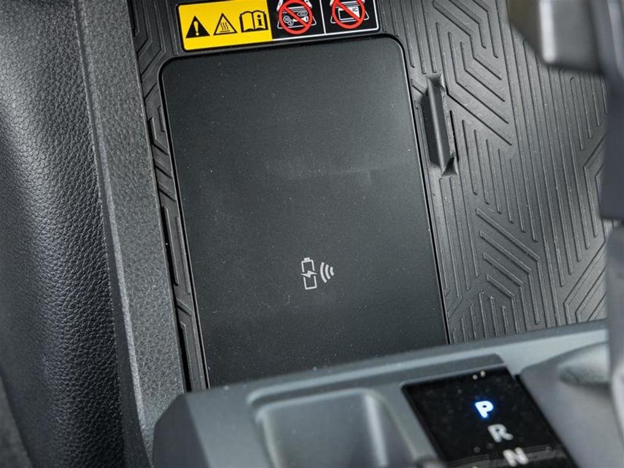 2024 Toyota Tacoma 4X4 Tacoma Double Cab at Sunroof | Navi | Backup Cam | JBL Audio | Wireless Charging | 4X4 Photo