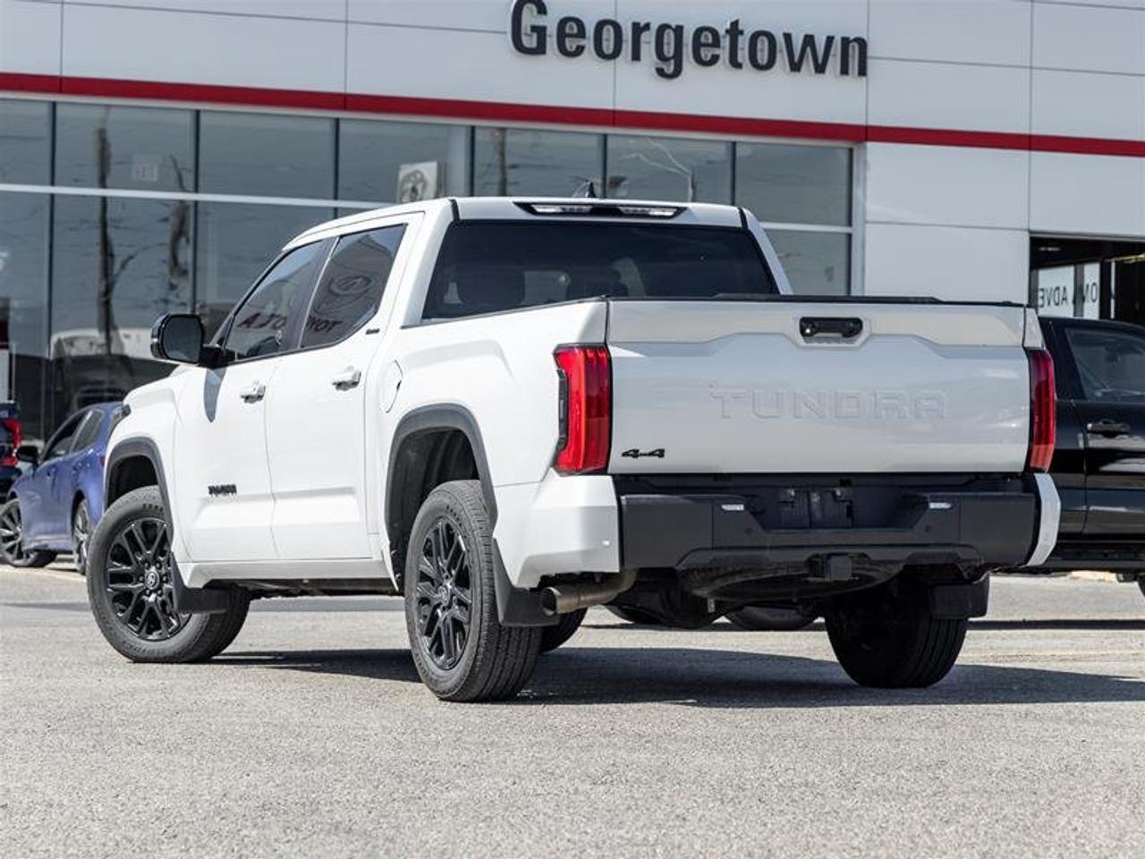2025 Toyota Tundra 4X4 Tundra CrewMax Limited Pano Sunroof | Backup Cam | Navi | Heated Seats | Wireless Charging | Limited Photo4