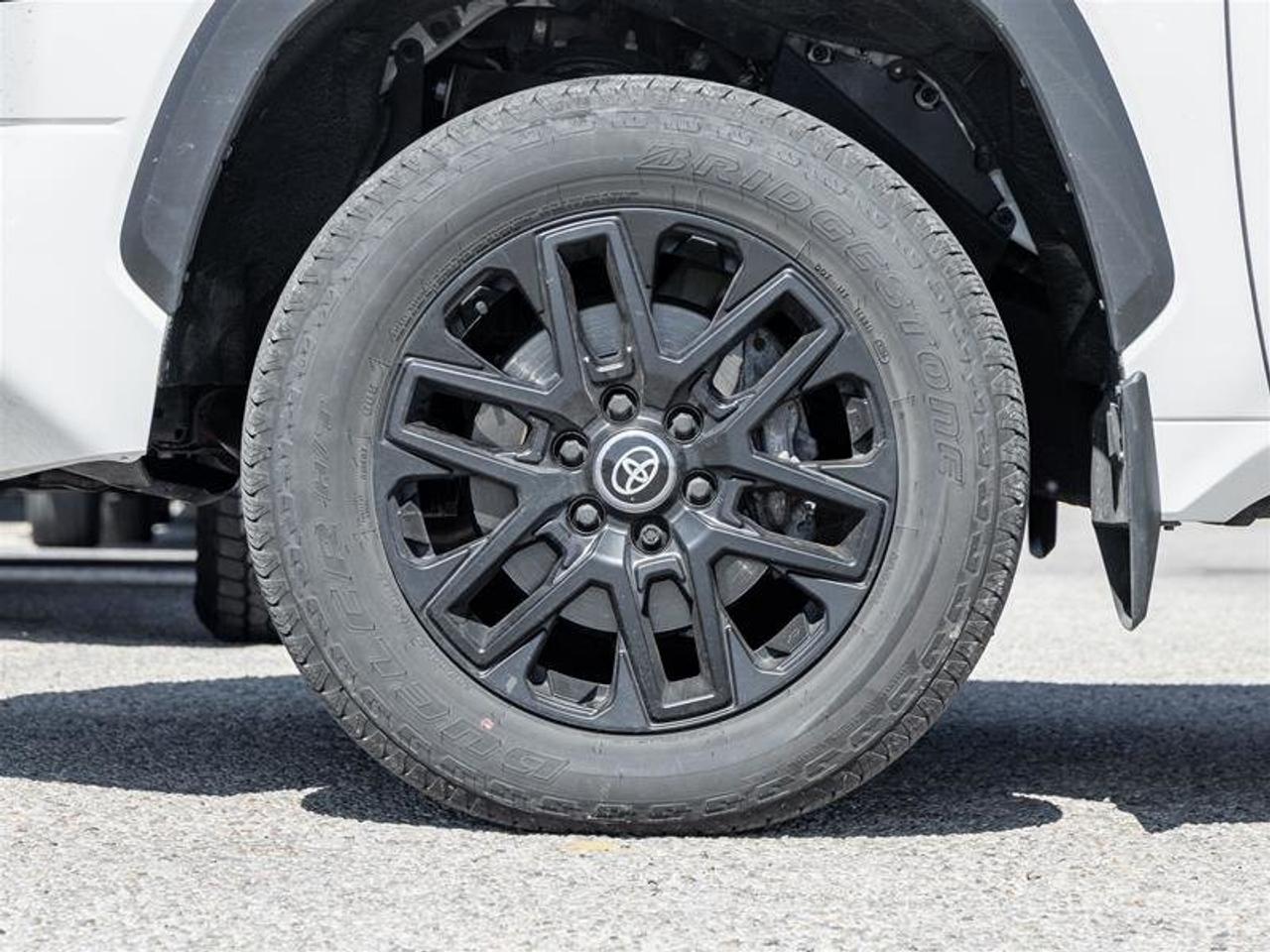 2025 Toyota Tundra 4X4 Tundra CrewMax Limited Pano Sunroof | Backup Cam | Navi | Heated Seats | Wireless Charging | Limited Photo