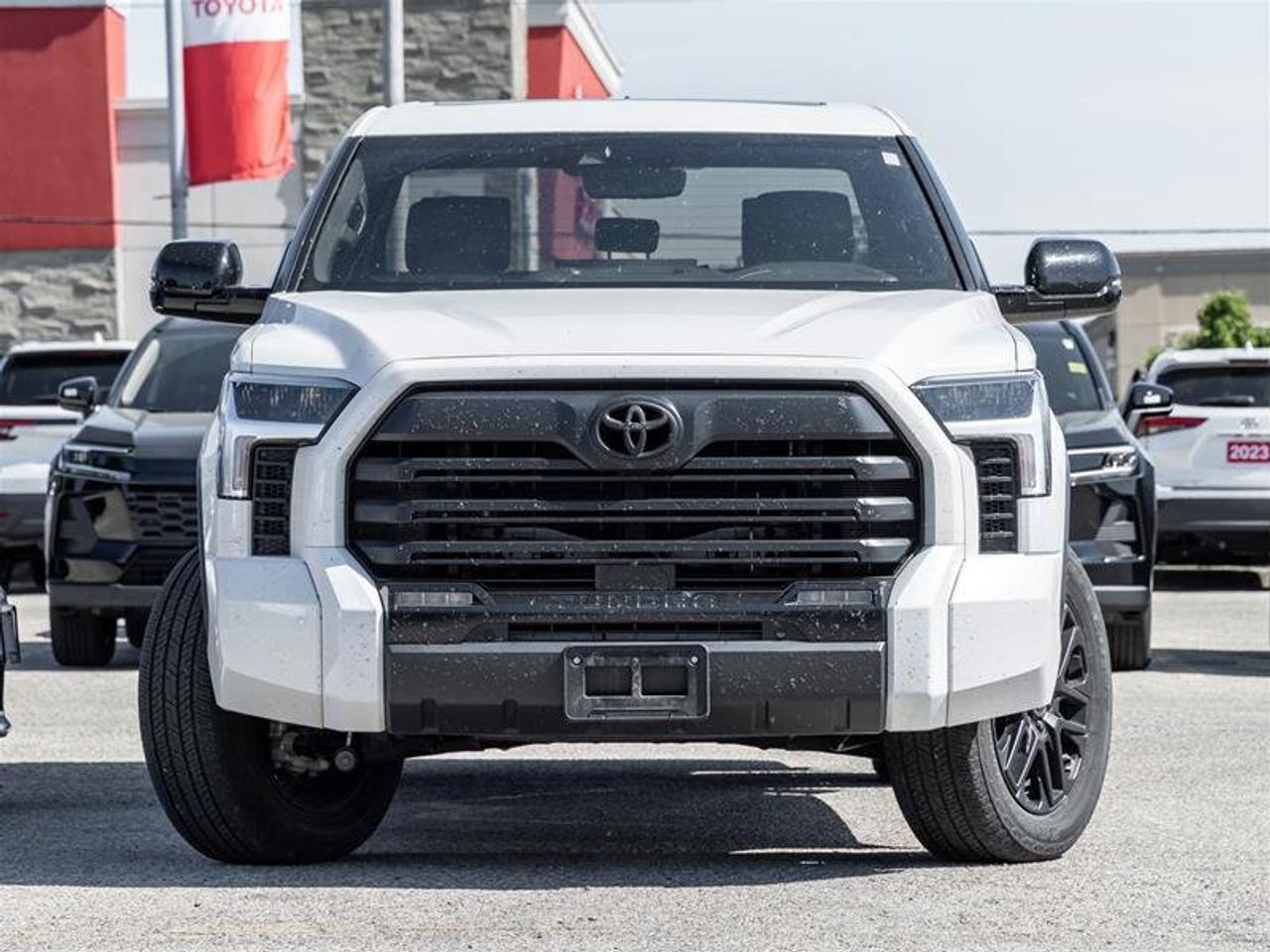 2025 Toyota Tundra 4X4 Tundra CrewMax Limited Pano Sunroof | Backup Cam | Navi | Heated Seats | Wireless Charging | Limited Photo