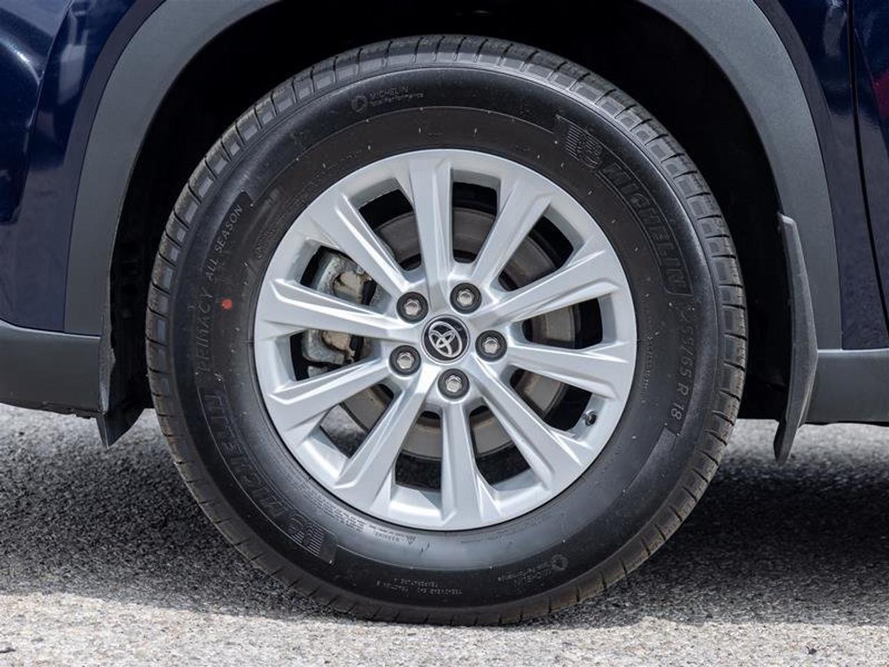 2026 Toyota Grand Highlander Hyb rid XLE AW Sunroof | Backup Cam | Heated Seats | Wireless Charging | XLE Photo