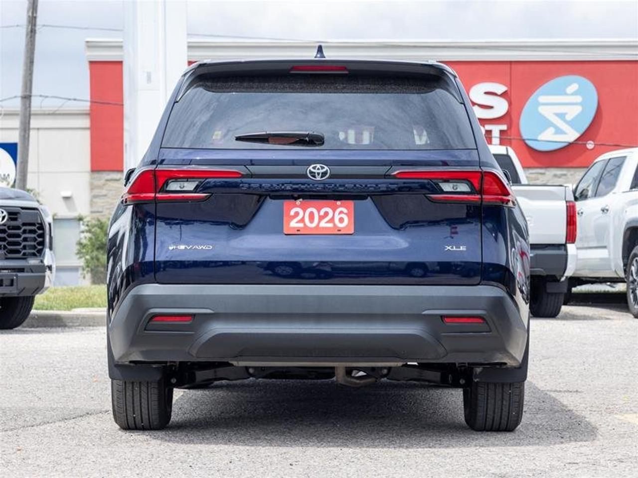 2026 Toyota Grand Highlander Hyb rid XLE AW Sunroof | Backup Cam | Heated Seats | Wireless Charging | XLE Photo