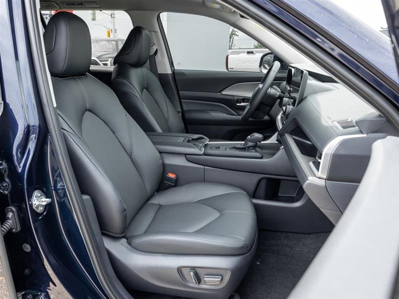 2026 Toyota Grand Highlander Hyb rid XLE AW Sunroof | Backup Cam | Heated Seats | Wireless Charging | XLE Photo