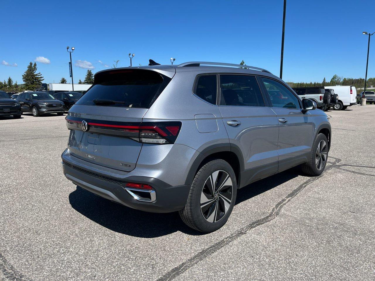 2025 Volkswagen Taos Comfortline 4Motion Photo