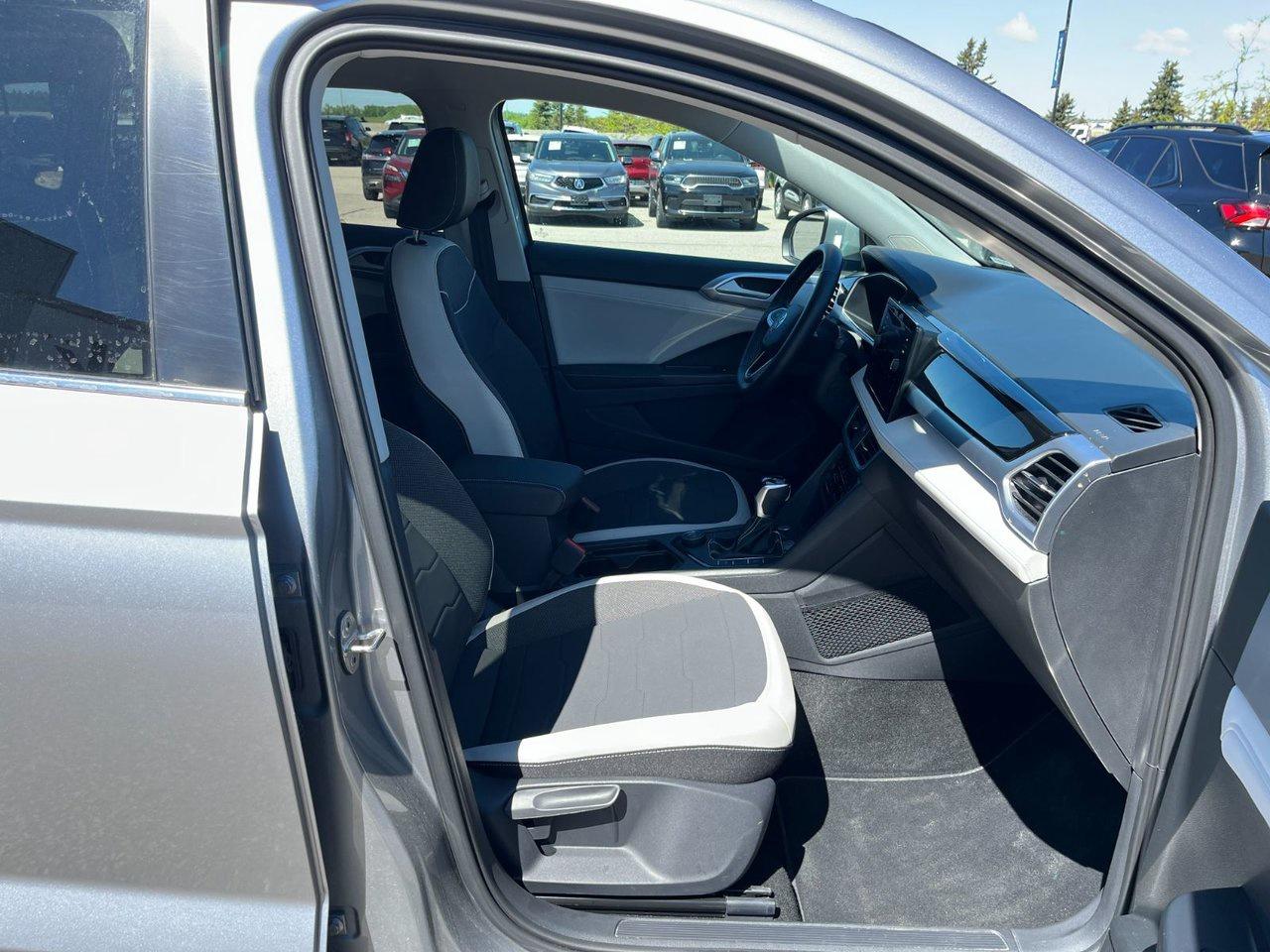 2025 Volkswagen Taos Comfortline 4Motion Photo