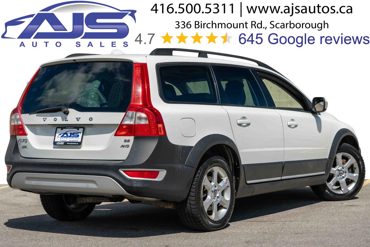 2011 Volvo XC70 3.2L AWD WAGON Photo3