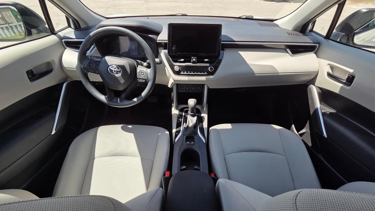 2023 Toyota Corolla Cross L Photo