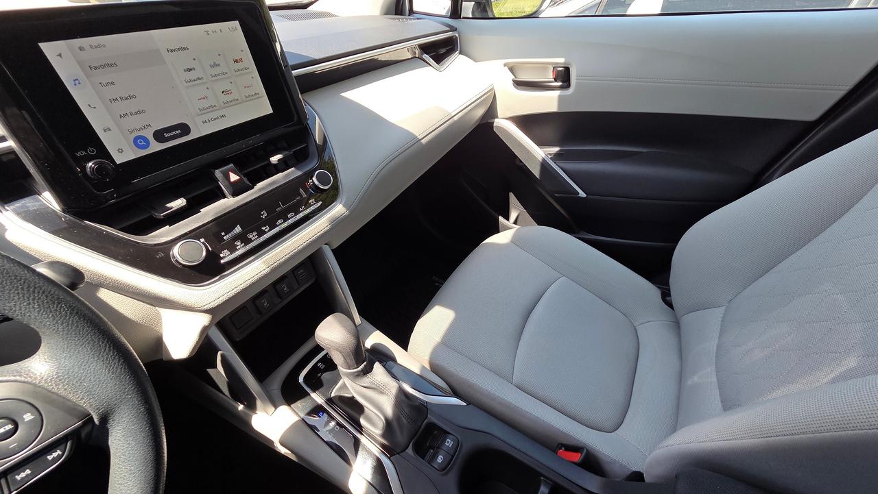 2023 Toyota Corolla Cross L Photo