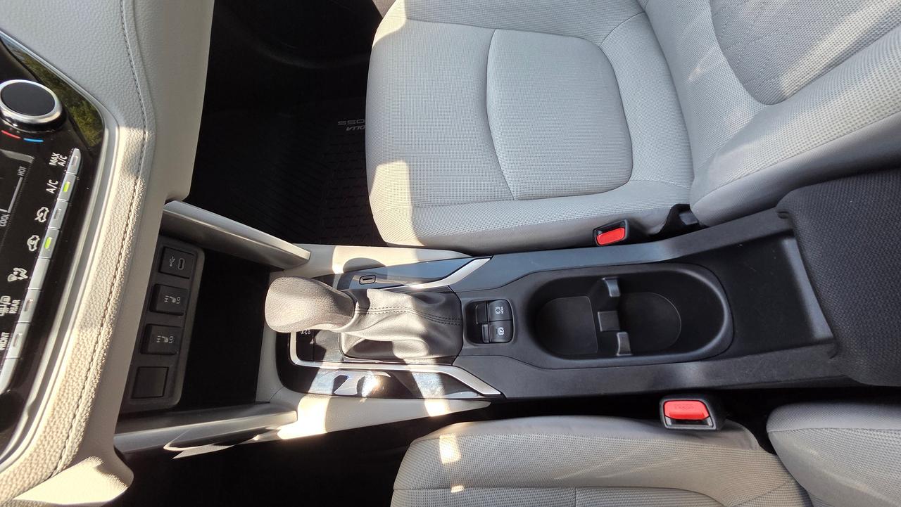 2023 Toyota Corolla Cross L Photo