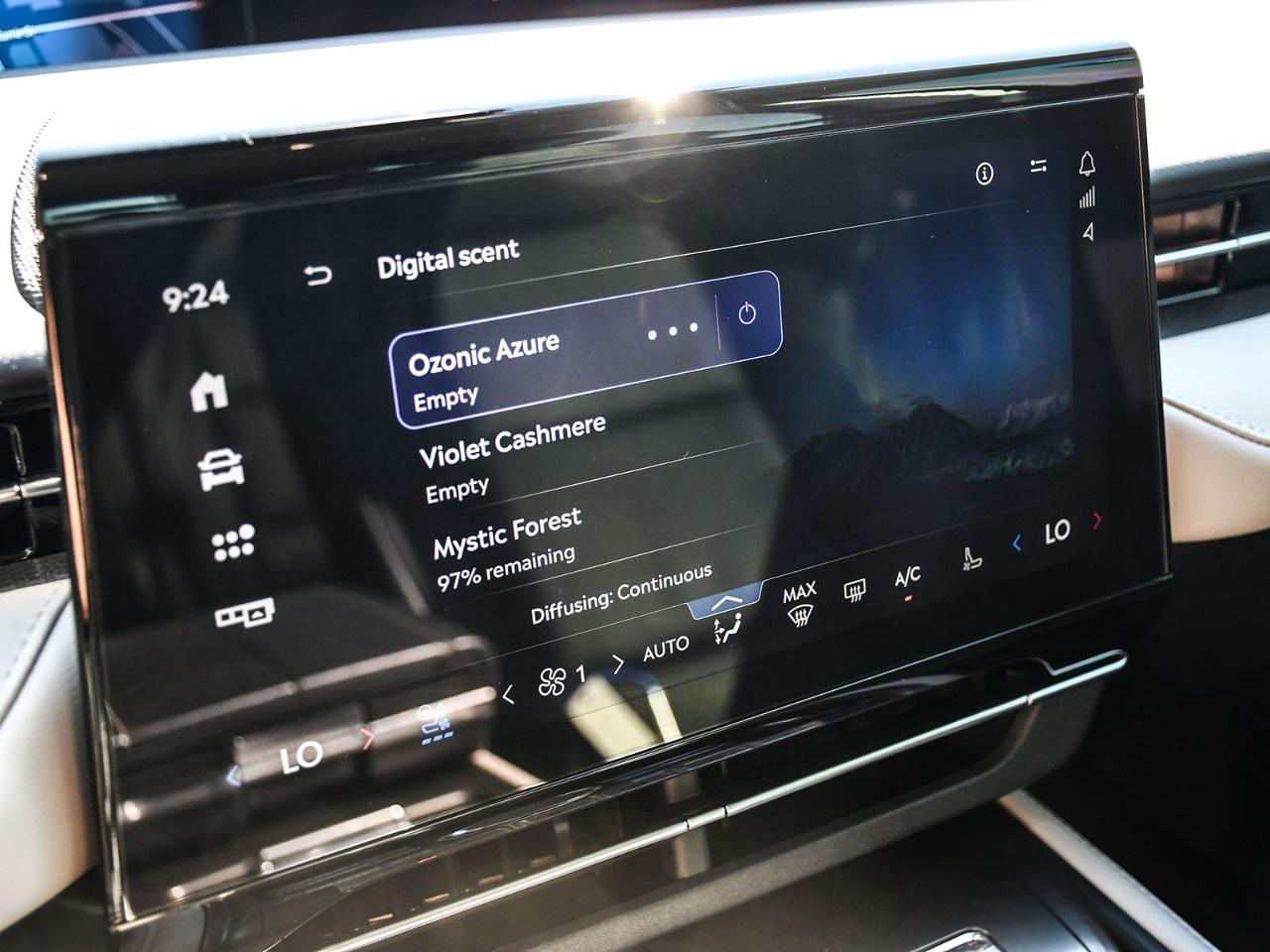 2025 Lincoln Nautilus Premiere AWD Photo