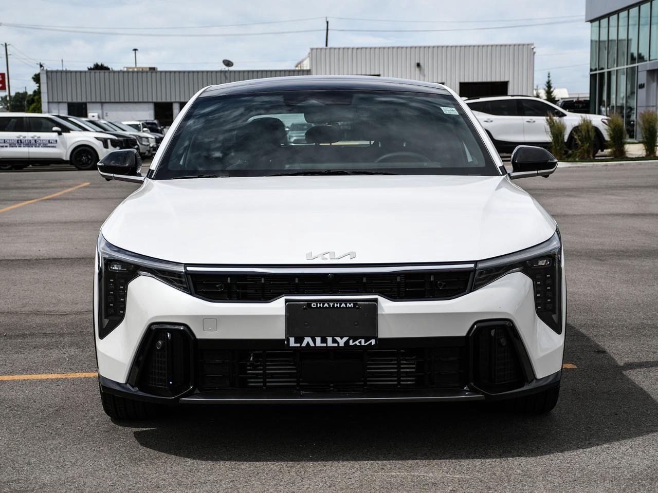 2026 Kia K4 GT-Line Turbo Limited w/Red Interior 2026 Kia K4 Hatchback – GT-Line Turbo Photo