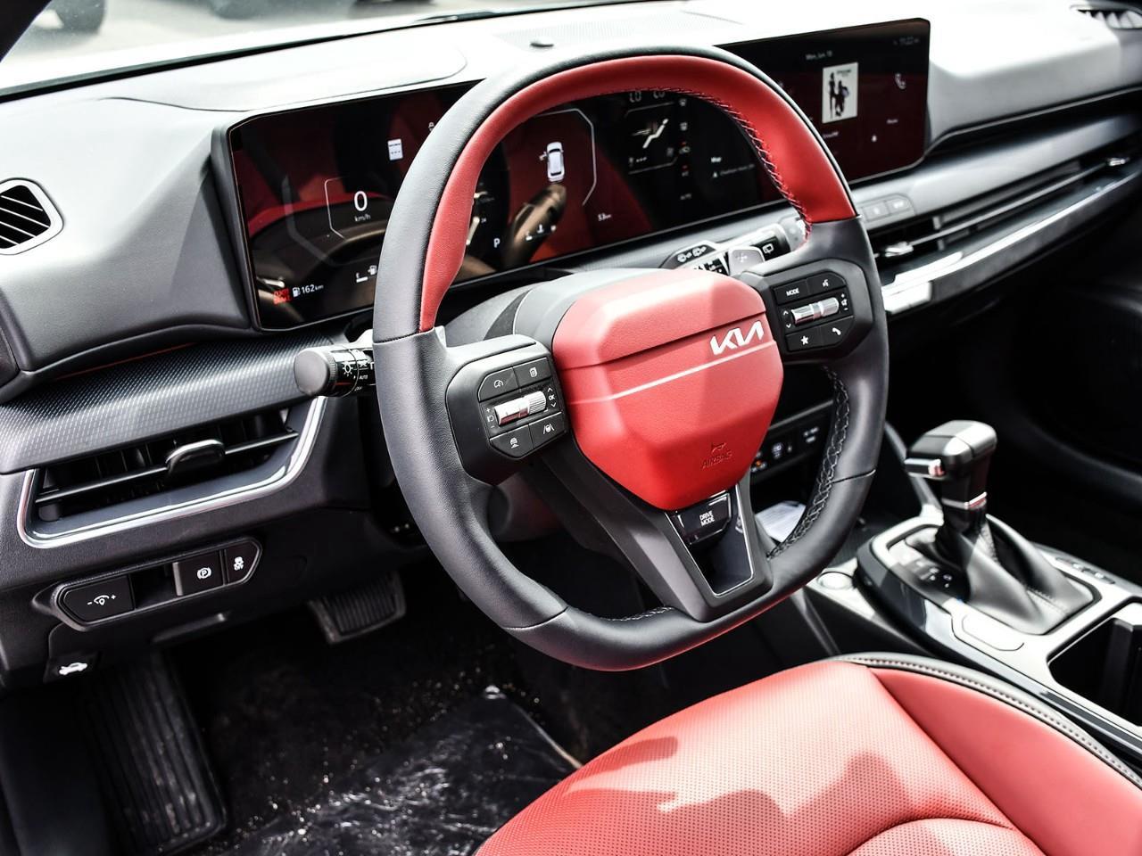 2026 Kia K4 GT-Line Turbo Limited w/Red Interior 2026 Kia K4 Hatchback – GT-Line Turbo Photo