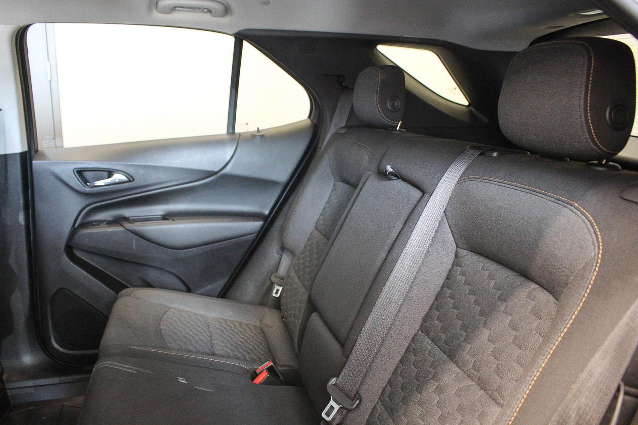 2018 Chevrolet Equinox 1LT AWD - HEATED FRONT SEATS - CLOTH UPHOLSTERY Photo