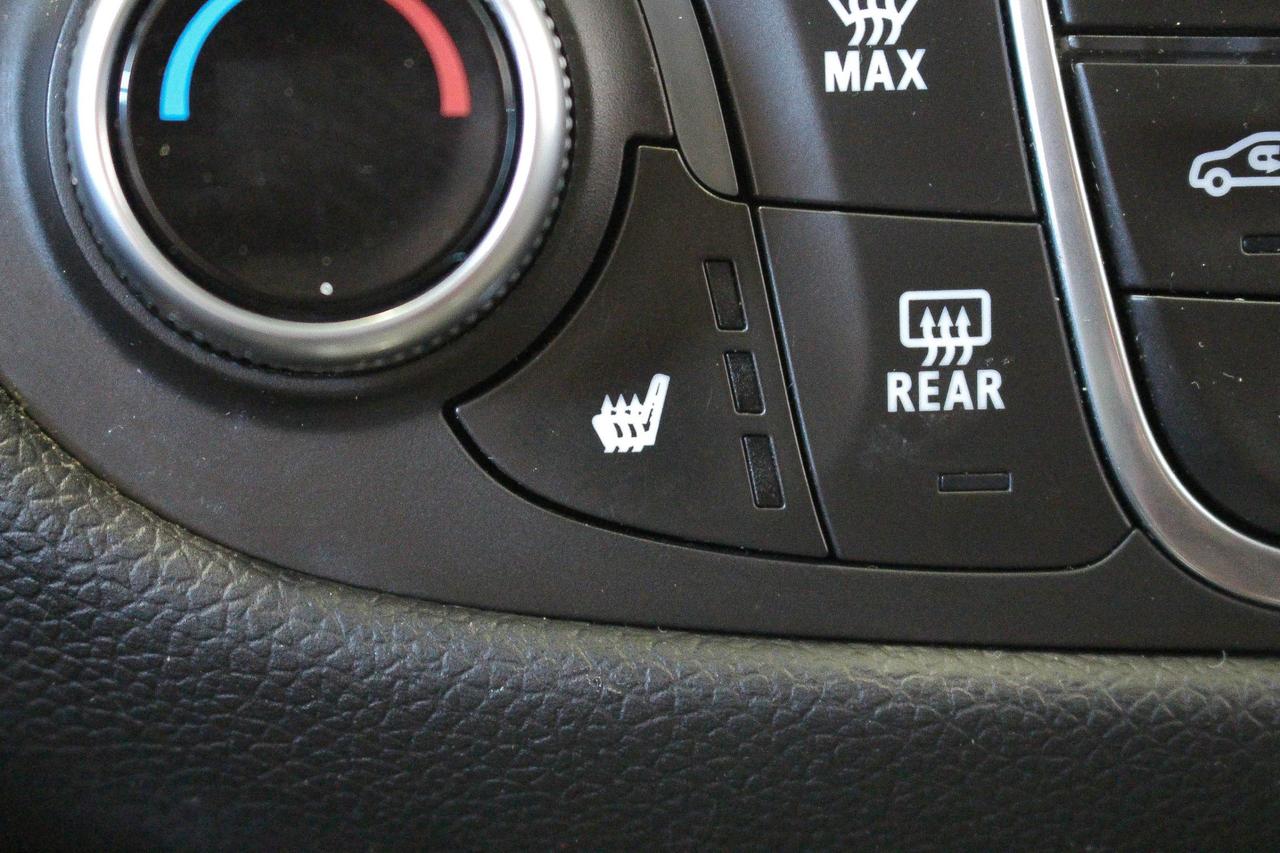 2018 Chevrolet Equinox 1LT AWD - HEATED FRONT SEATS - CLOTH UPHOLSTERY Photo
