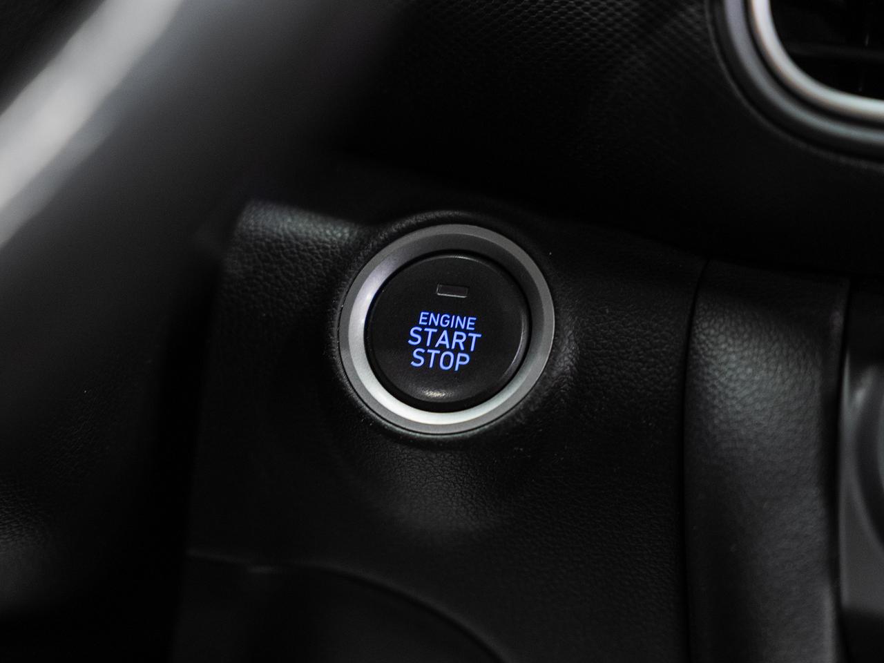 2021 Hyundai KONA ULTIMATE AWD | Nav | Leather | Sunroof | CarPlay
